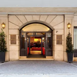 https://starhotels-metropole.it-romehotels.com